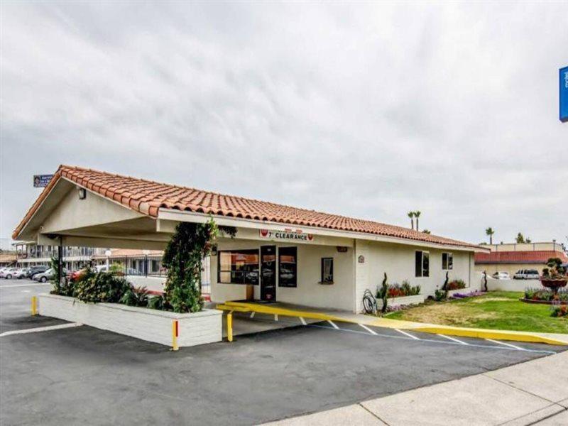 Motel 6 Manteca Exterior foto
